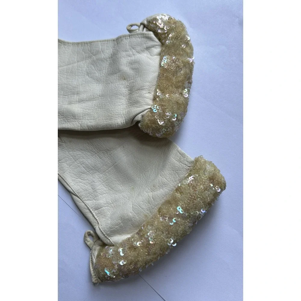 Beautiful Vintage Beige Leather Gloves With Sequins Wrist‎ Size 6 1/2